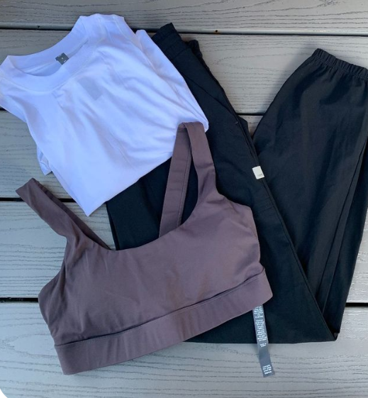 Huge Savings on Vuori Activewear: Limited-Time Deals You Can’t Miss!